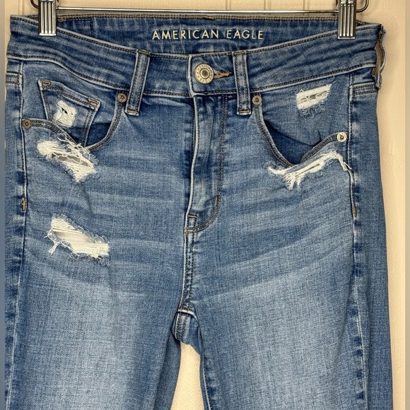 American Eagle Distressed Blue Jeans - Picture 3 of 10